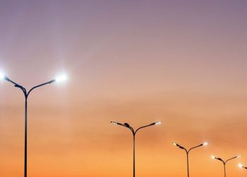 На Полтавщині частково відновлюють вуличне освітлення