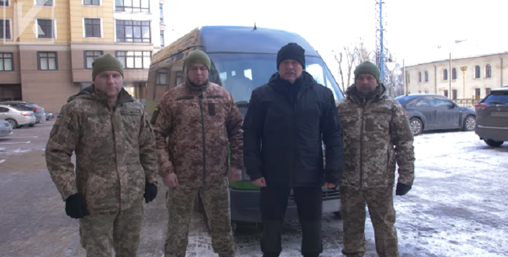 Волонтери передали розвідникам автомобіль Мерседес Sprinter, – Артур Палатний