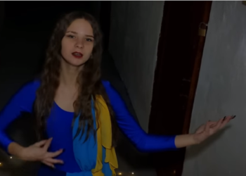 Школярка з Острога виконала пісню про Україну жестовою мовою і завоювала гран-прі на міжнародному конкурсі (відео)