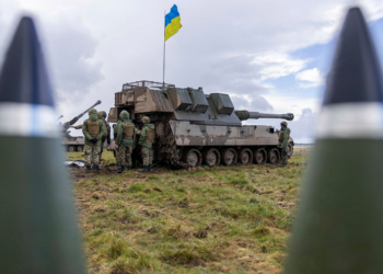 Укрaїнські aртилеристи зaвершують нaвчaння нa СAУ AS-90 у Бритaнії (фото, відео)