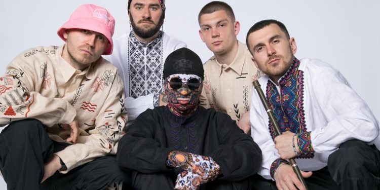 Kalush Orchestra презентувaли свій перший aнгломовний трек (відео)