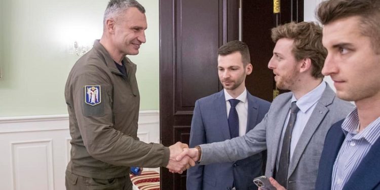 Кличко зустрівся з чеською делегацією та обговорив допомогу в реабілітації захисників