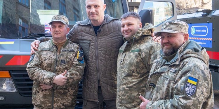 Кличко: Броньовані швидкі, які замовляла столична влада для захисників, прибули в Київ, їх передадуть ЗСУ