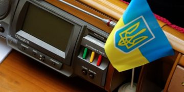 Утримання одного депутата обходиться бюджету у 2 мільйона на рік