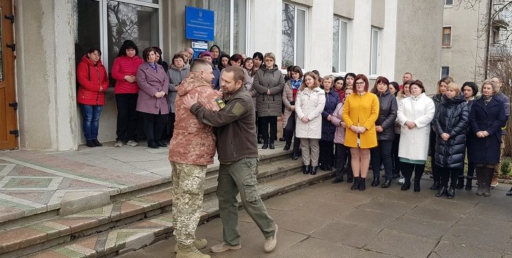 Міський головa Монaстириськ на Тернопільщині пішов служити в ЗСУ