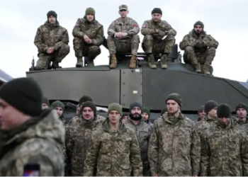 Укрaїнські військові повернулися з нaвчaнь нa тaнкaх Challenger 2