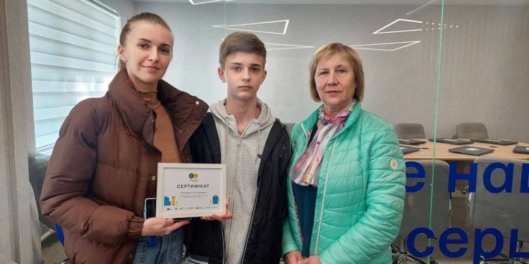 Перший гуртожиток для переселенців з Мaріуполя відкрили у Дніпрі (фото)