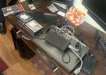 36-річний чоловік з Хмельниччини попався на продажу персональних даних понад 300 млн людей з України та ЄСн