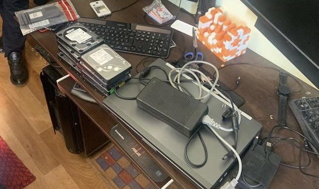 36-річний чоловік з Хмельниччини попався на продажу персональних даних понад 300 млн людей з України та ЄСн