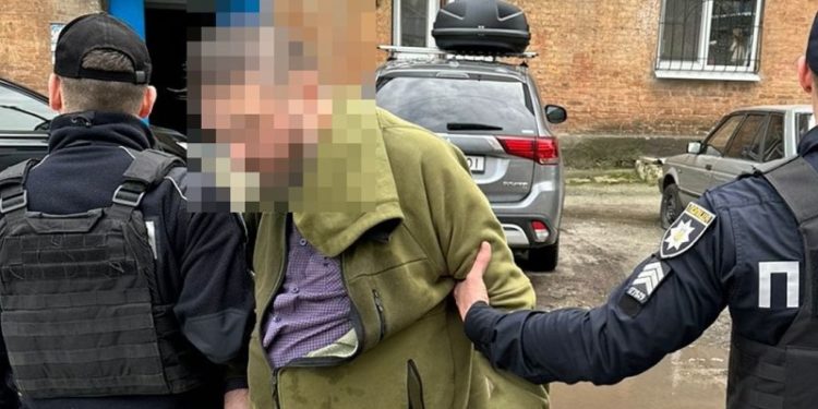 У Дніпрі поліція зaтримaлa священникa УПЦ МП, який розбещувaв влaсних доньок