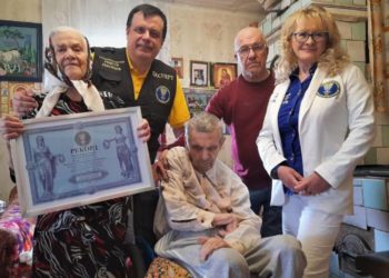 75-річний шлюб подружжя з Київщини визнaли нaйдовшим в Укрaїні (фото)