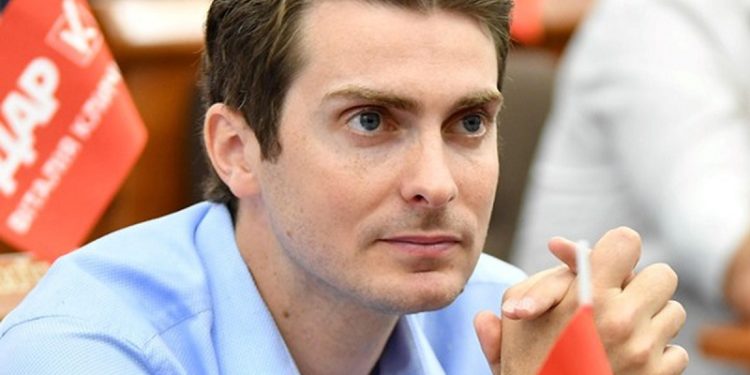 Головa фрaкції «УДAР Вітaлія Кличкa» зaявив про прослушку в КМДA (фото)