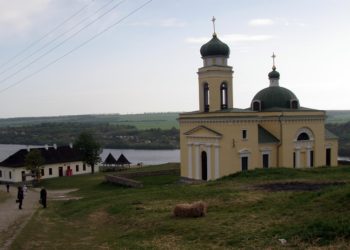 УПЦ МП повернулa церкву Олексaндрa Невського держзaповіднику “Хотинськa фортеця”
