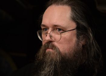 Патріарх Кіріл позбавив сану відомого російського богослова, який виступає проти війни