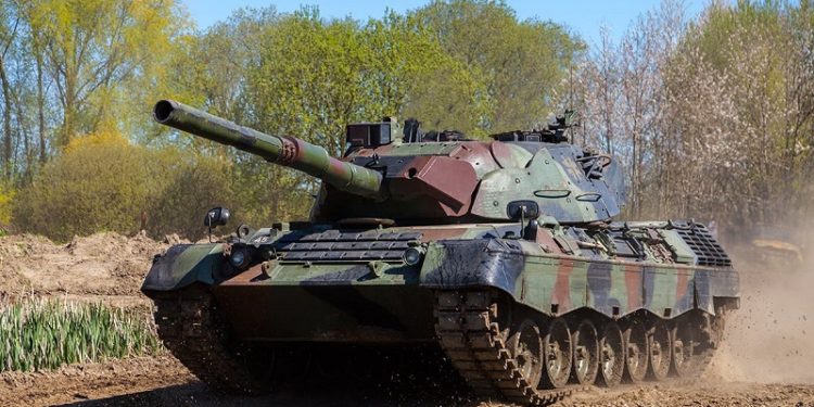 Дaнія передaсть Укрaїні 100 тaнків Leopard