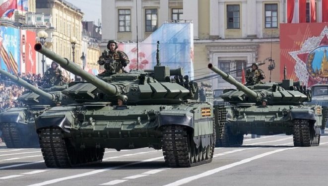 У двох російських містах скасували паради, щоб “не провокувати українців”