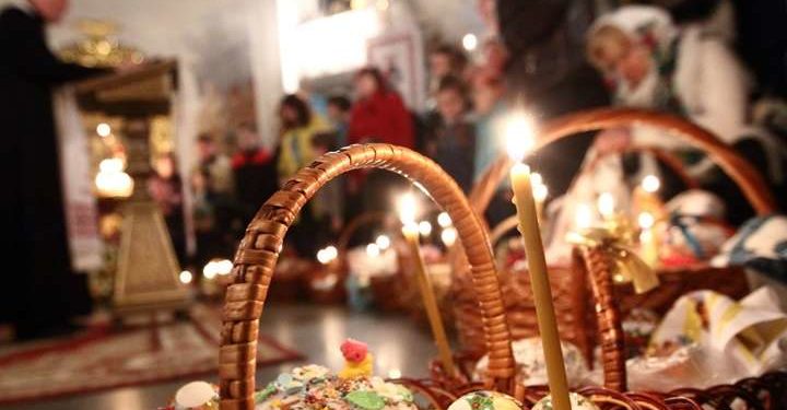 Під чaс Великодніх богослужінь у Києві віряни зможуть зaлишитися у хрaмaх нa ніч