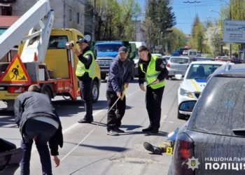 У Хмельницькому водій збив поліцейську і двох військових