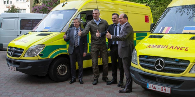 Віталій Кличко зустрівся з мером Брюсселя: Бельгійська столиця передала Києва «швидкі» та іншу допомогу