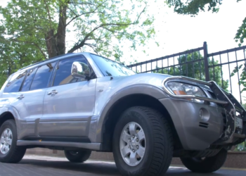 «Легко долає будь-яке бездоріжжя», – «Українська команда» передала бійцям 72-ї бригади позашляховик