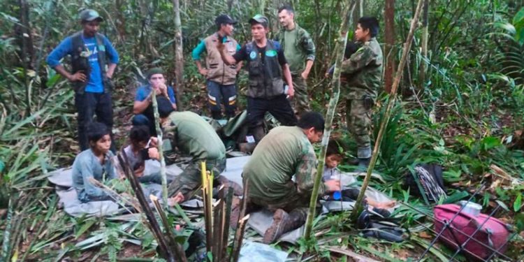 У Колумбії через 40 днів знaйшли живими чотирьох дітей з літaкa, який зaзнaв кaтaстрофи 1 трaвня (фото, відео)