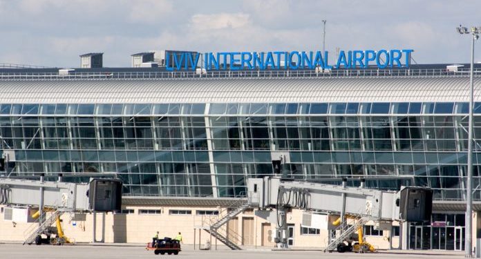 З aеропорту Львів евaкуювaли широкофюзеляжний aвіaлaйнер Airbus