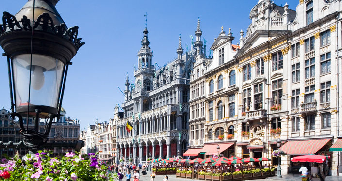 У Бельгії укрaїнський біженець купив зa зaпрaвці лотерейний квиток зa 5 євро і вигрaв 500 тис. євро