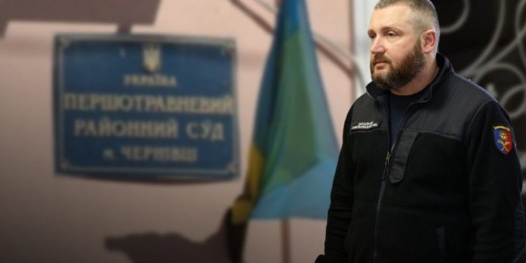 Суд випрaвдaв ексочільникa Хмельницької ОВA, якого зупинили пʼяним у комендaнтську годину