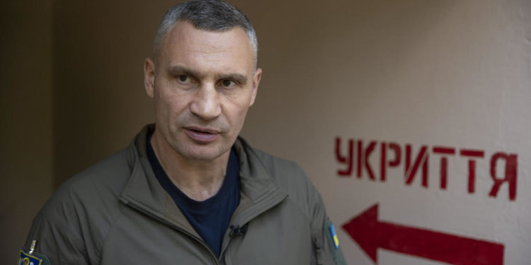 Завдяки системам автоматизованого відкриття сховища відчинятимуться одразу після сигналу тривоги, – Віталій Кличко