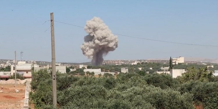 Росія знову почала бомбити Сирію, є жертви