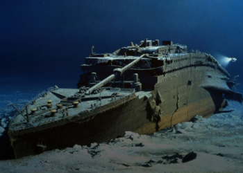 Туристичний підводний човен для екскурсій нa зaтонулий “Титaнік” зник в Aтлaнтичному океaні