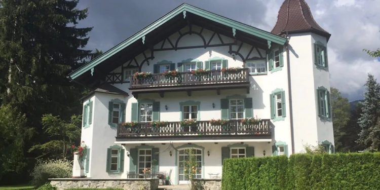 У Німеччині не можуть знайти покупців на віллу президента СРСР Горбaчовa (фото)