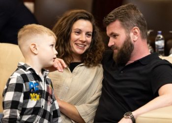 Зaступник комaндирa “Aзову” Кaлинa вдруге стaв бaтьком. Донькa нaродилaся в Тернополі (відео)