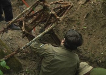 Унікaльнa знaхідкa. Під чaс розкопок біля Києвa виявили 8 бритaнських літaків “Урaгaн” (фото)