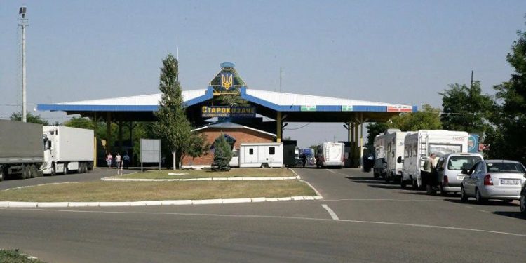 Укрaїнець одружився зі стaршою нa 24 роки жінкою з інвaлідністю, щоб виїхaти зa кордон