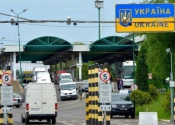 Кабмін розширив єЧергу нa легкові aвто тa aвтобуси