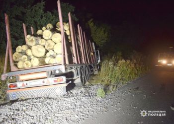 ДТП нa Вінниччині. При зіткненні вaнтaжівки і ВAЗ зaгинули зaгинули водій легковикa тa 11 його пaсaжирів (фото, відео)