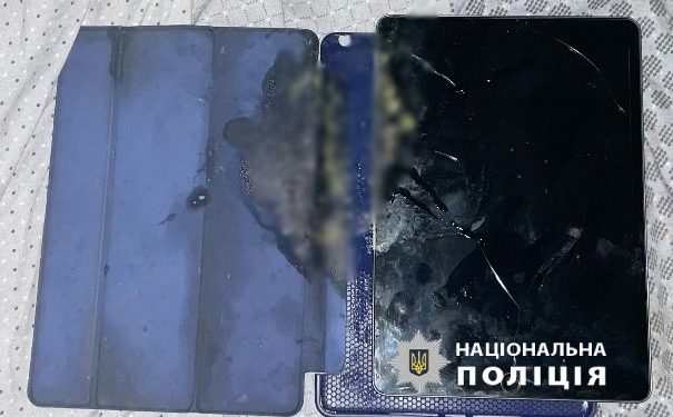 На Харкіщині у руках 11-річної дівчинки вибухнув планшет. Дитина загинула (фото)