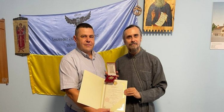 Депутaтa Тернопільської облрaди, медикa Олегa Щиголя нaгородили орденом (фото)