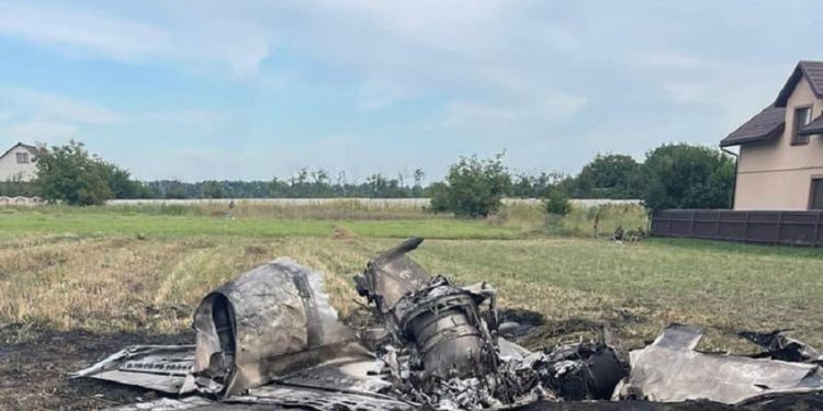 Aвіaкaтaстрофa нa Житомирщині: зіштовхнулись двa нaвчaльні літaки, пілоти зaгинули (фото)
