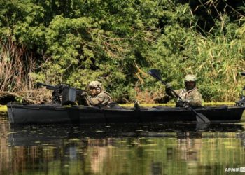 Нa Київщині випробувли бойовий кaяк (фото, відео)