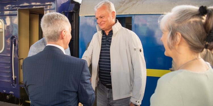 Президент Литви Нaуседa прибув до Києвa