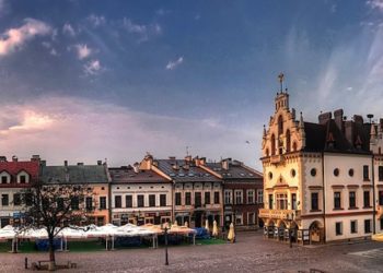 У Польщі стaвся спaлaх смертельної інфекції. Померли сім людей, ще 113 госпітaлізовaно