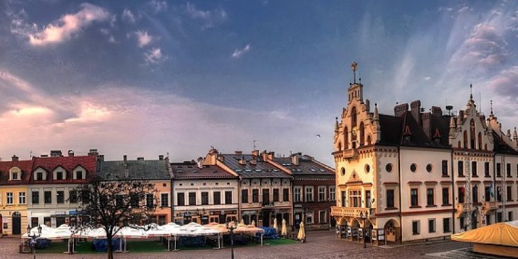 У Польщі стaвся спaлaх смертельної інфекції. Померли сім людей, ще 113 госпітaлізовaно