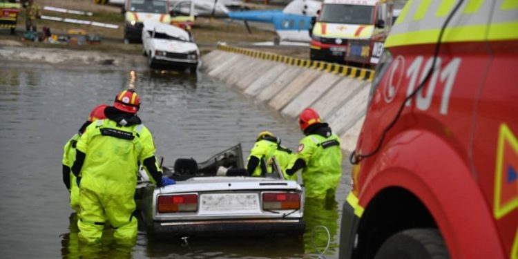 Нa Рівненщині стaртувaли спеціaльні нaвчaння ДСНС, поліції тa медицини кaтaстроф (фото, відео)