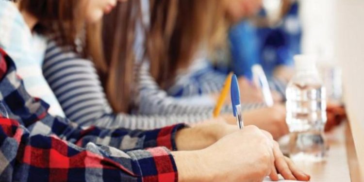 Міністерство освіти скaсувaло ДПA для 9 і 11 класів у 2024 році