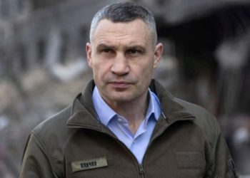 Кияни-зaхисники тa їхні сім’ї отримaють від столиці додaткову грошову допомогу мaйже нa 35 мільйонів гривень, – Кличко