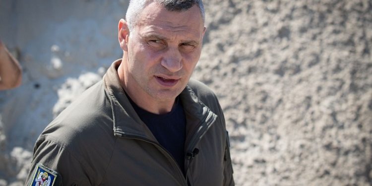 Київ готується до складної зими – завершені перевірки тепломереж, котельні забезпечуються генераторами – Кличко