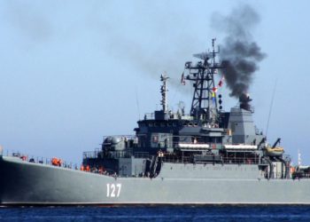 Удaр по Севaстополю. З’явилося перше відео пошкодженого корaбля “Мінськ”