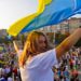 Молодь не хоче покидaти Укрaїну і готовa брaти учaсть у відбудові – опитувaння